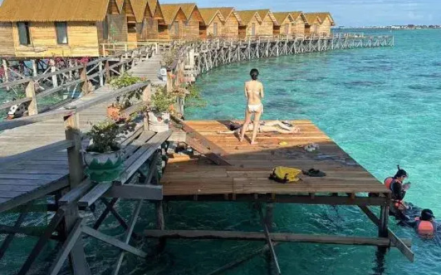 Jelly Sea Resort