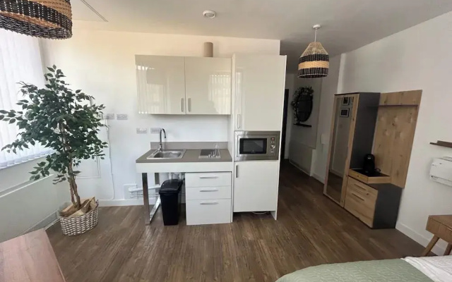 Liverpool City Center Apartment With Views