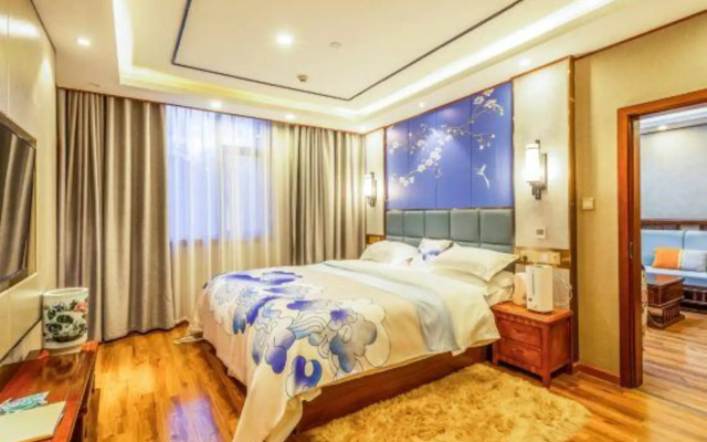 Hongshan Oxygen Fuyuan Hotel (Potala Palace Plaza)