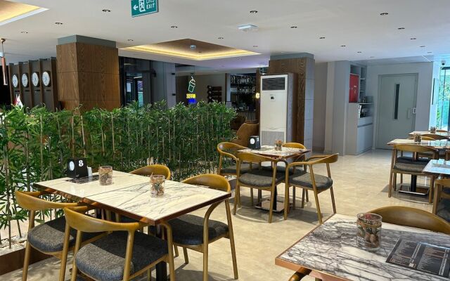 Sam Hotel