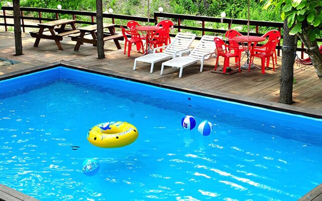 Pocheon Shine Hill Pension