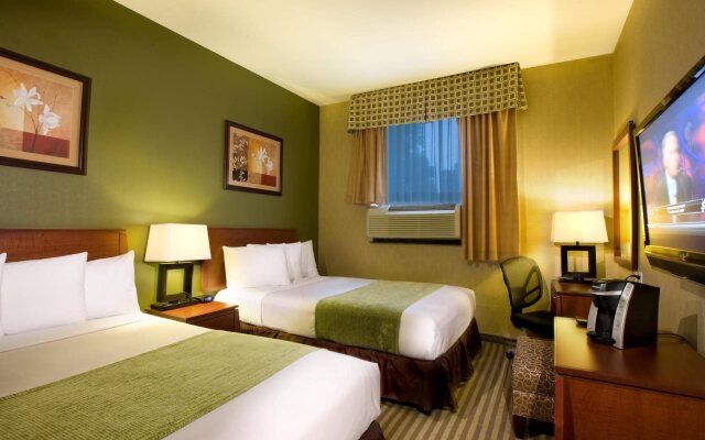 Hotel Q New York