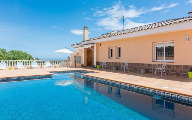 HomeHolidaysRentals Aube - Costa Barcelona