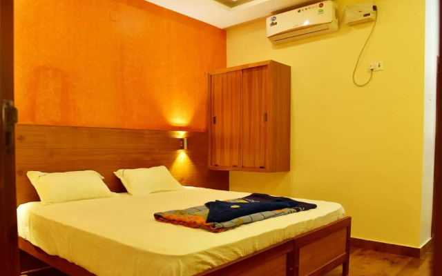Hotel Parvathi International