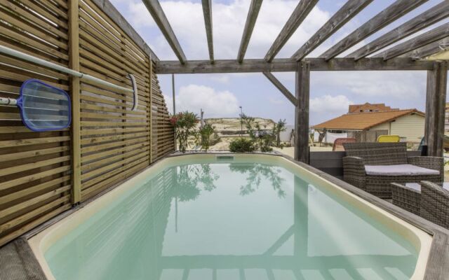 Les Bai?nes (VIB220)