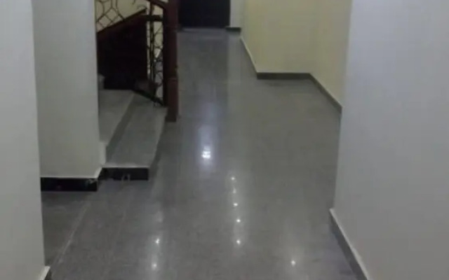 OYO 491 Rosa Plaza Hotel
