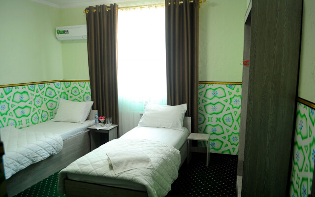 7 Pir Hotel