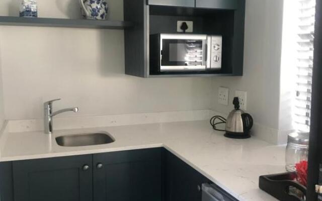 Comfortable Room with Large en suite Bathroom