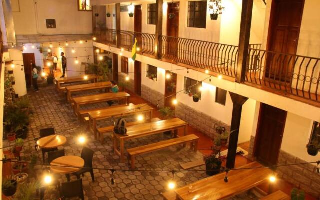 El Jardín Escondido Party Hostel