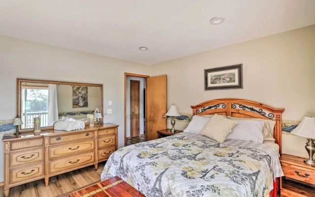 Lakefront Retreat w/ Dock & Yard in Tobyhanna!