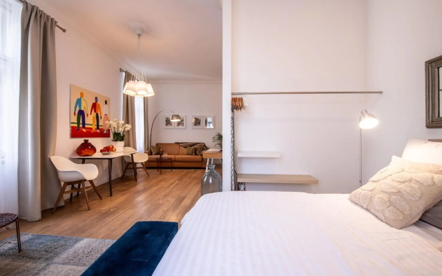 Modern Downtown APT - renovated, on ideal location