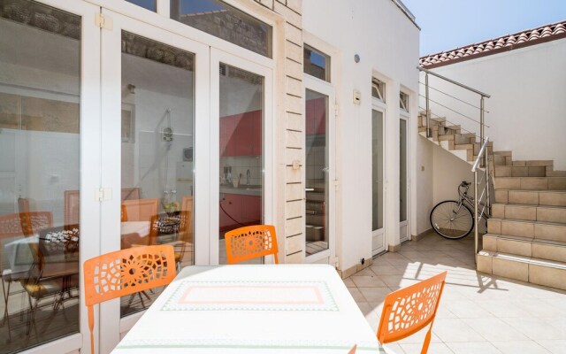 Amazing Home in Slano With 5 Bedrooms and Wifi