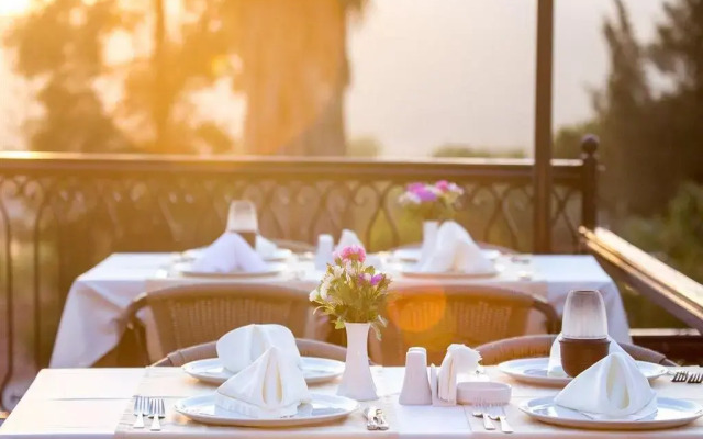 Pine Forest Hotel