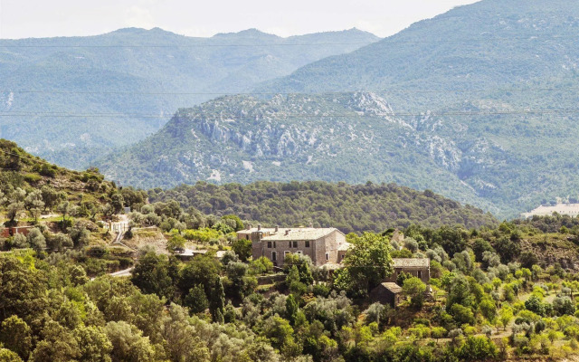 La Demba Art-Hotel & Restaurant