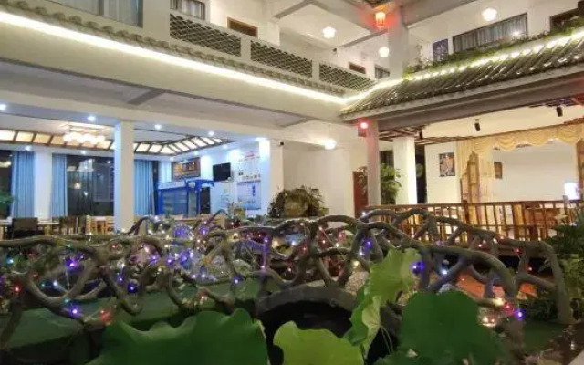 Puzhehei June Qinghe B & B