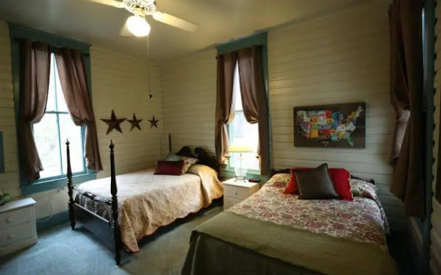 O'Casey's Boutique Inn