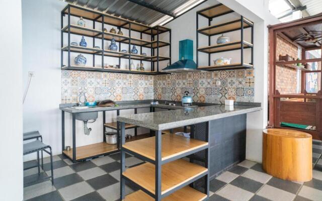 Urbanview Hotel Omah Anin Batu