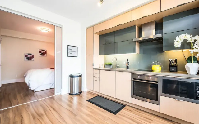 QuickStay - Ultra Luxury on Front St. (Union Station)