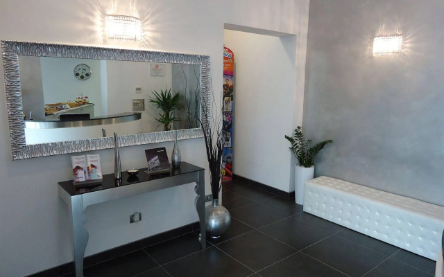 Gimmi Hotel