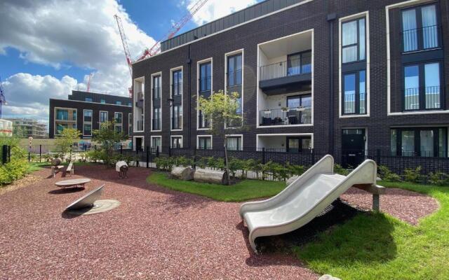 NEW Gorgeous 4BR Townhouse Inside The Olympic Park