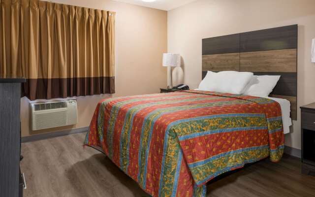 Knights Inn Grand Rapids