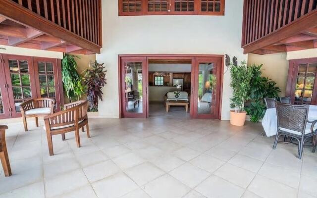 8BR 9BA Barranca Villa by ASVR