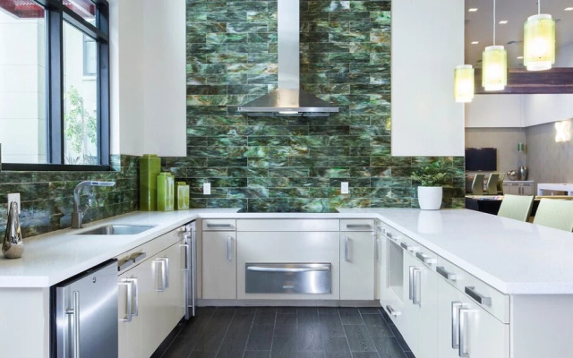 Global Luxury Suites Redwood City