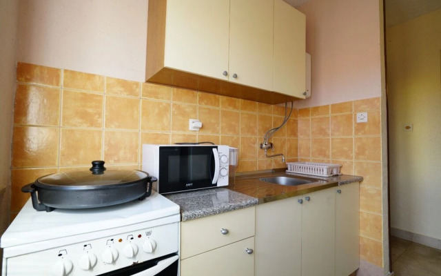 Lile - Comfortable 3 Bedroom Apartment - A1