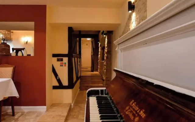 The Dashwood Hotel by Aziz