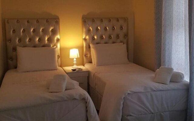 Munisa Guest House