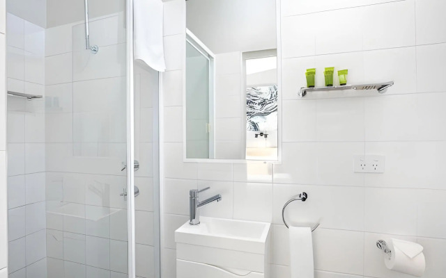 Nightcap at Colyton Hotel