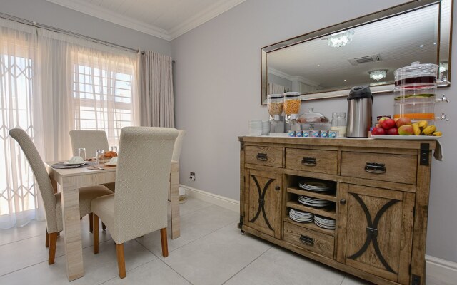 The Blue Sapphire Guesthouse