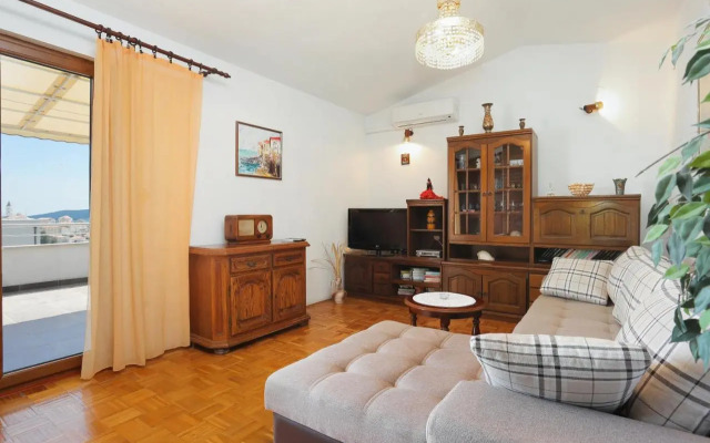 Apartments with a parking space Seget Vranjica, Trogir - 11273