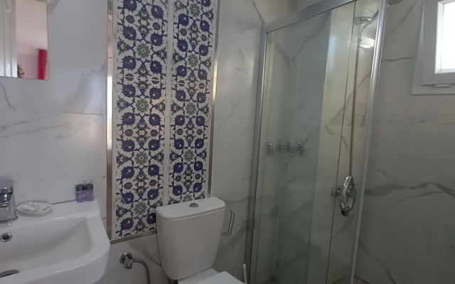 Laila Otel  Karaburun