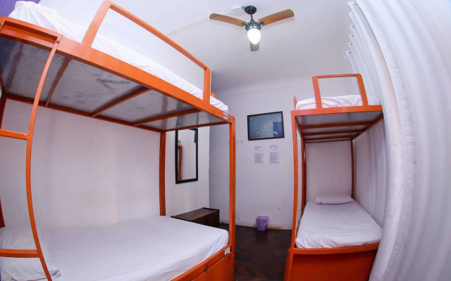 Pura Vida Hostel