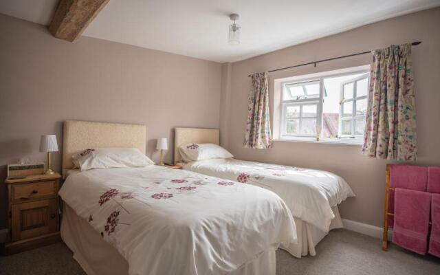 Old Beams Bed & Breakfast