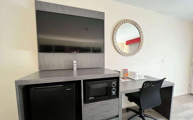 Ramada by Wyndham Anaheim Convention Center