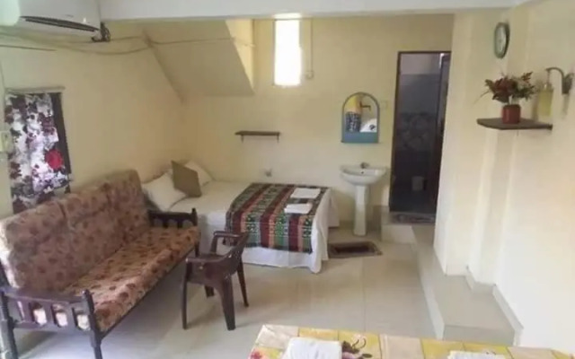 Manimalar Lodge
