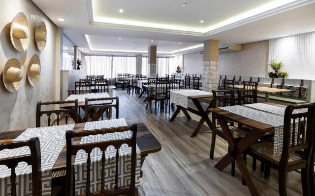 H Hotel