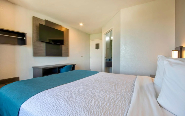 Motel 6 Harlingen, TX