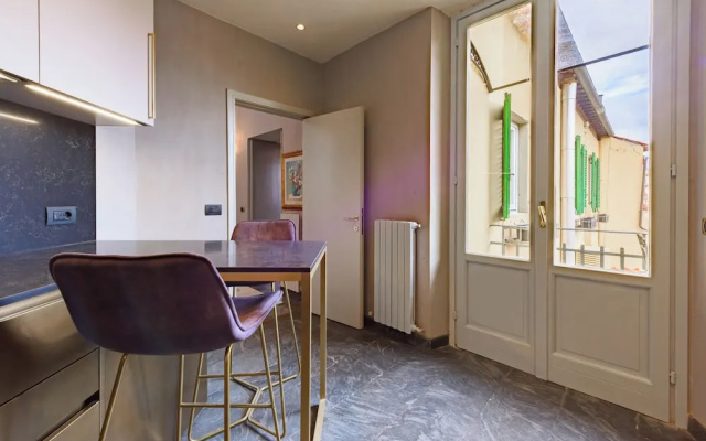 Regina House by MMega