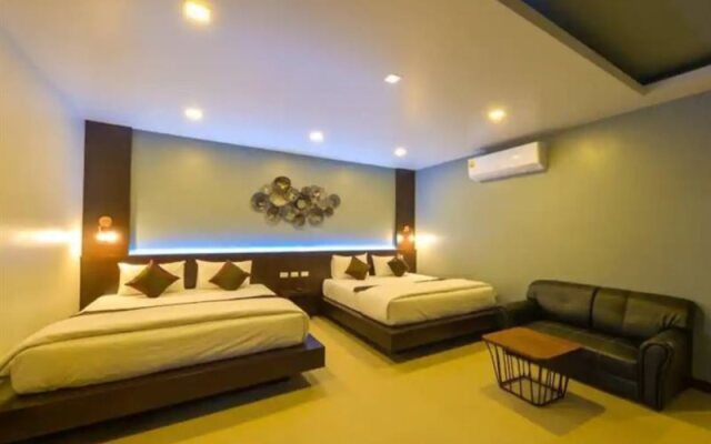 The Laekhong River Resort