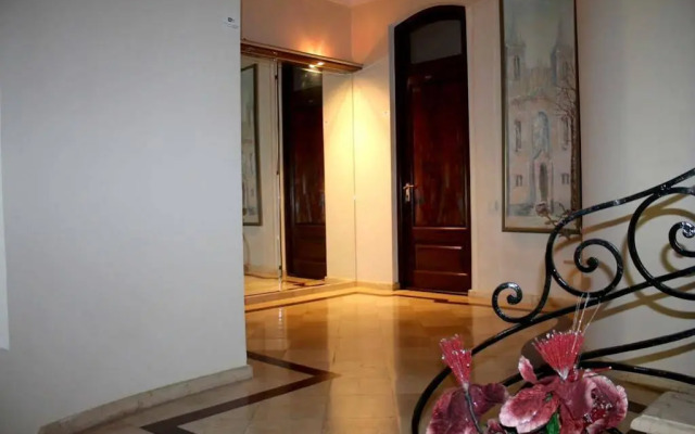 Hotel Luxor