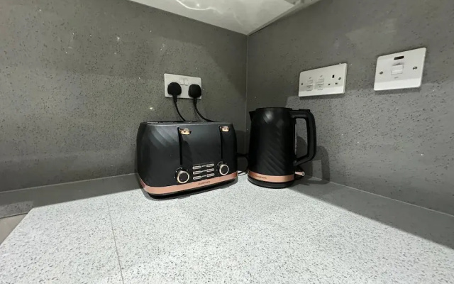 London 1 bed Luxe Flat Ilford Beautiful