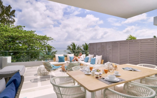 Les Estivales Beachfront Suites & Penthouses by LOV