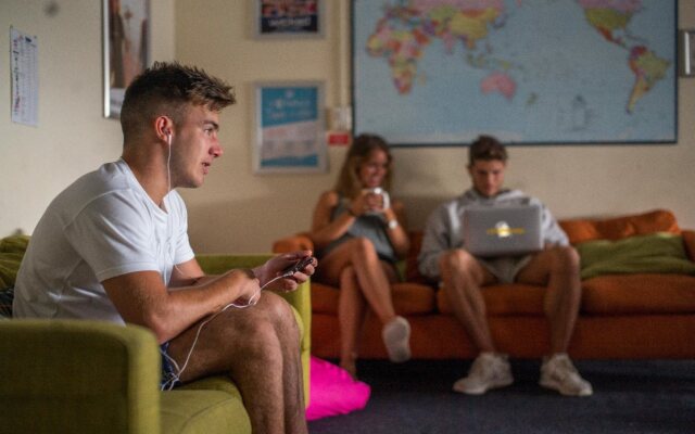 Surfers Paradise YHA