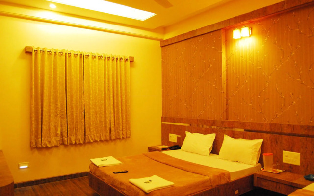 Hotel Lee Grand