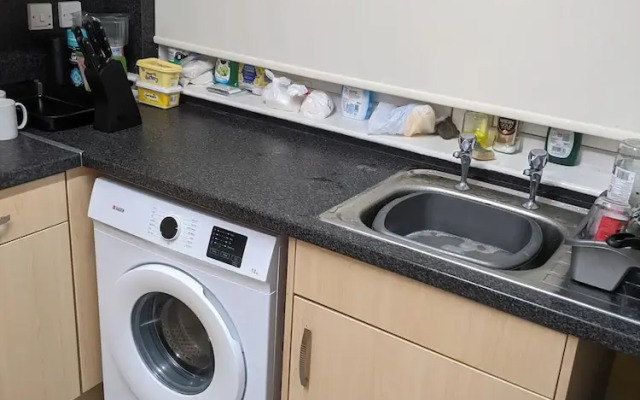 5guests/near Beach/2br/parking/wifi