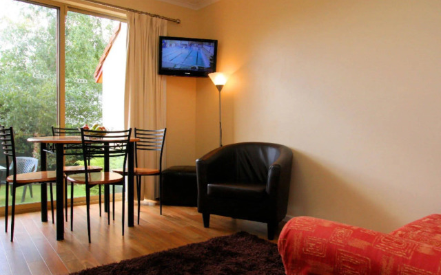 Elphin Motel & Serviced Apartments