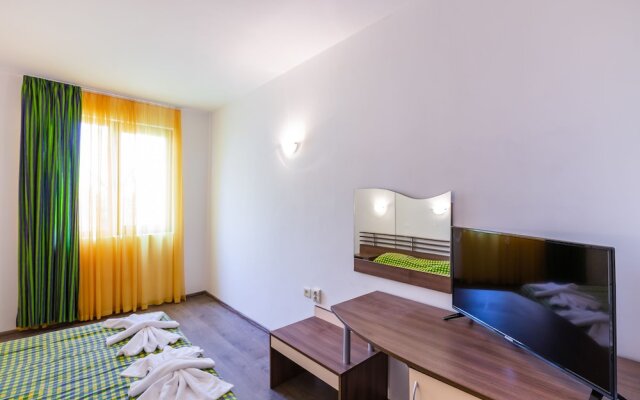 2 Bedroom Apartment in Dafinka Guest House